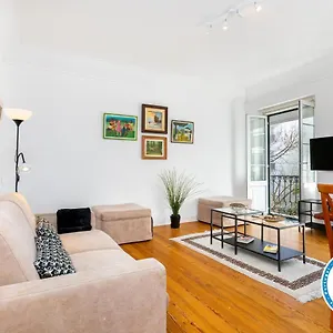 whome-marques-premium-apartment.hotels-lisbon-portugal.com/
